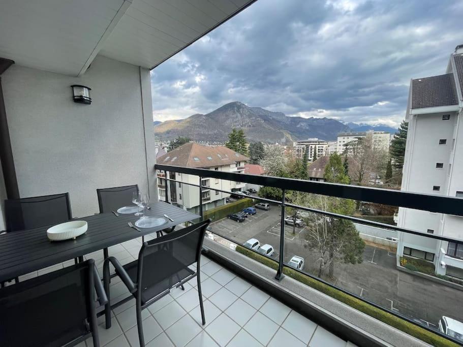 Appartement Le Mont-Veyrier, Parking Et Vue à Annecy Extérieur photo